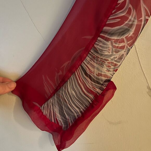 Tysa 100% silk long sleeve Red blouse, 0, XS flutter cuff, deep‎ V open neckline - Picture 5 of 8